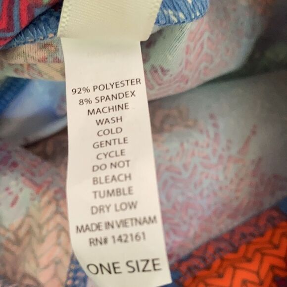 Women’s Graphic Design LuLaRoe Leggings - Picture 6 of 6